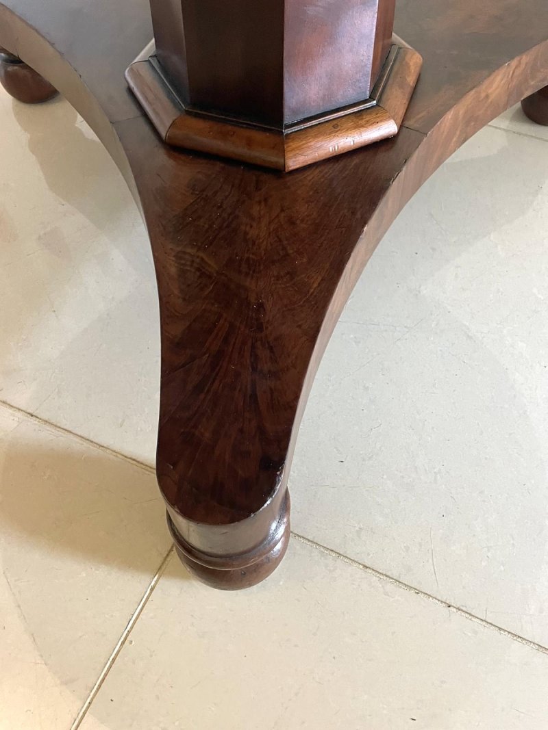 Antique Victorian Quality Figured Mahogany Circular Dining Table - Image 9